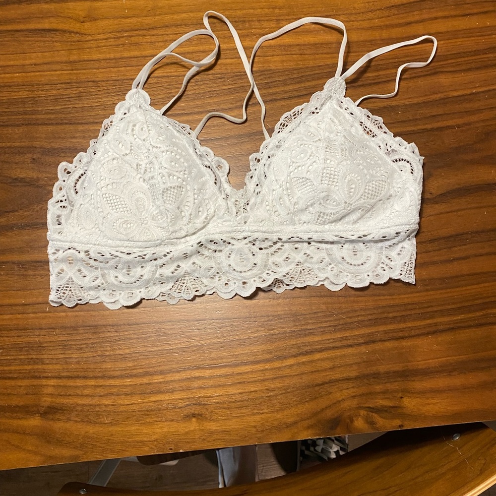 SO size L White bralette